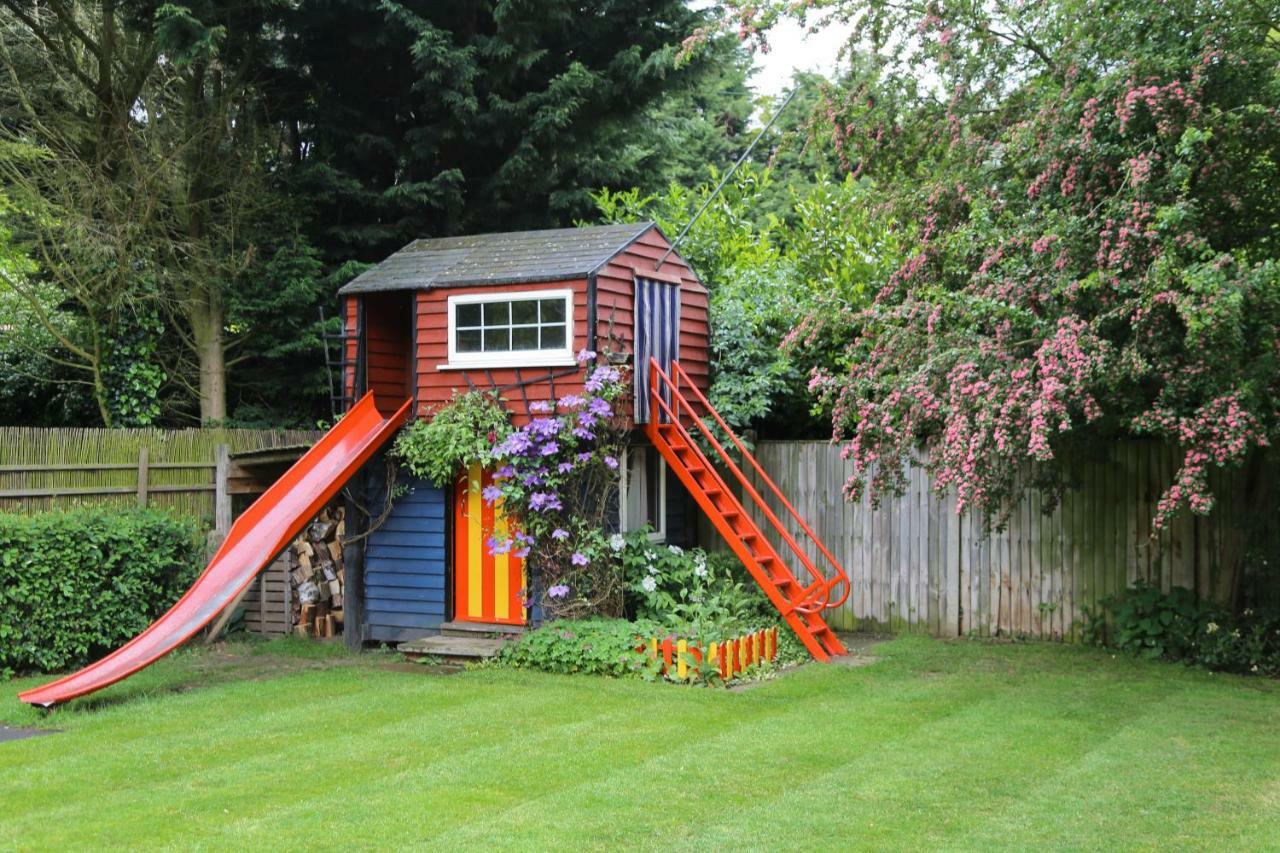 Surlingham Lodge Garden Cottage In Rspb Village Near NWI Exterior photo